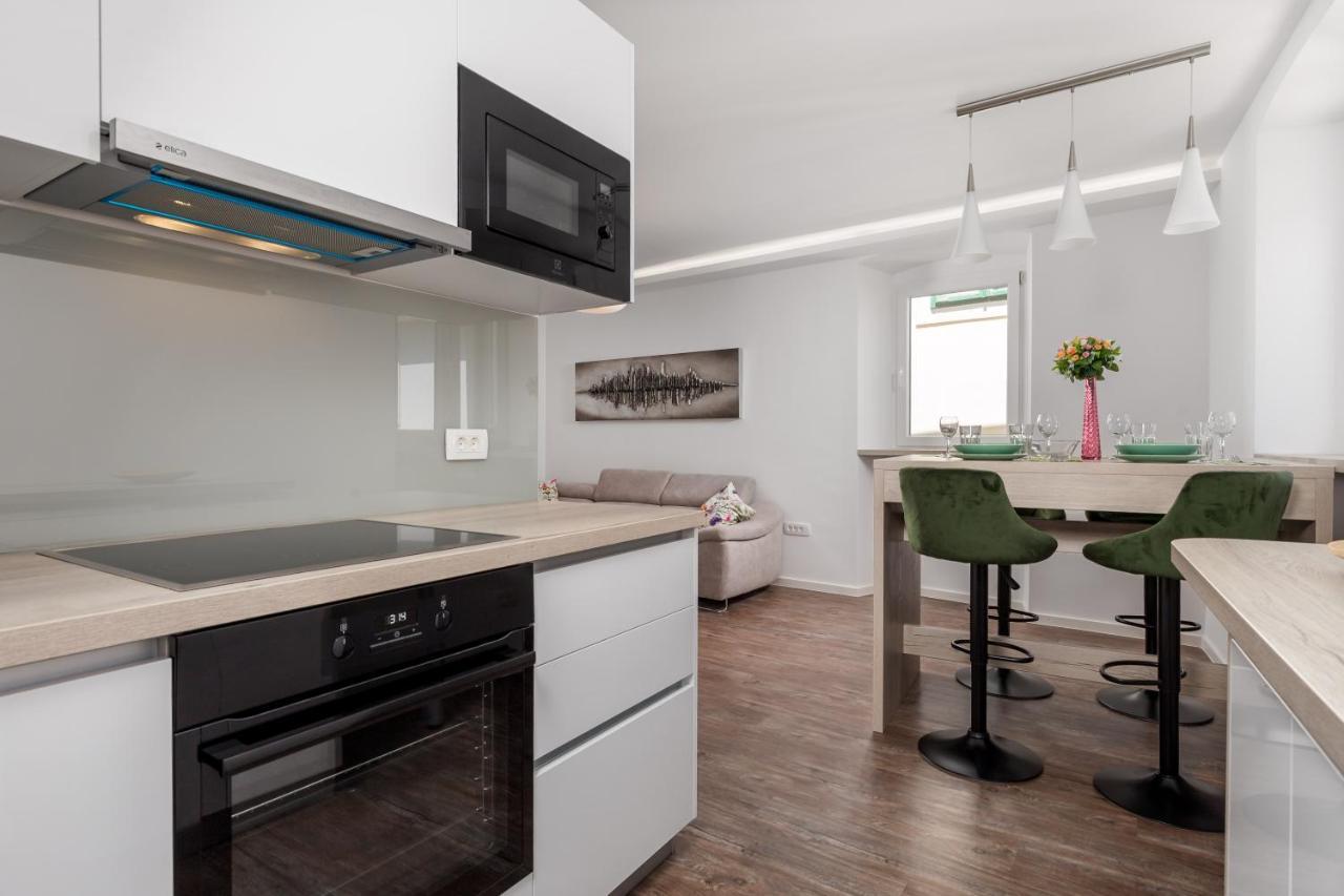 רייקה Central Apartments Dalmatina מראה חיצוני תמונה